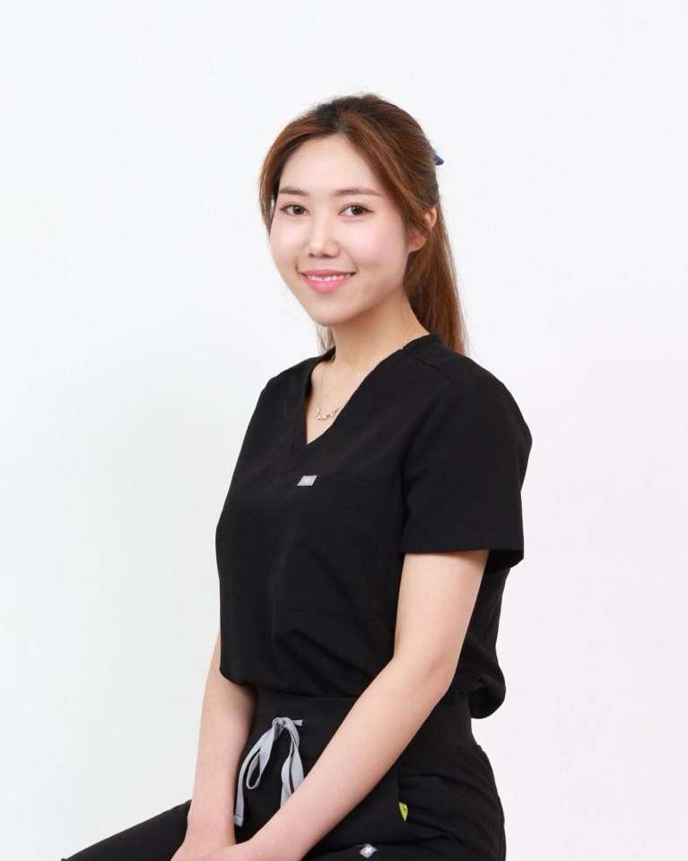 Alana - Dental Assistant